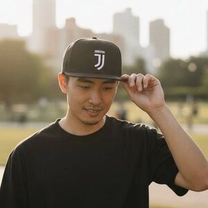 Fan Ink Juventus Logo Adjustable Snapback Hat🖤